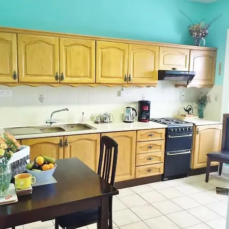 Silver Crescent House & Apts Vacation City Ireland Apartment