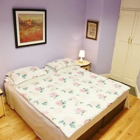 Silver Crescent House & Apts Vacation City Ireland