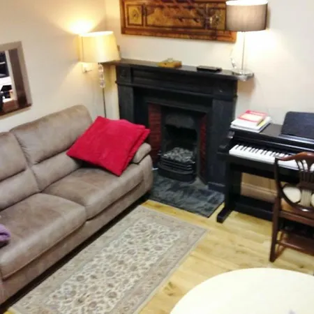 Silver Crescent House & Apts Vacation City Ireland Galway