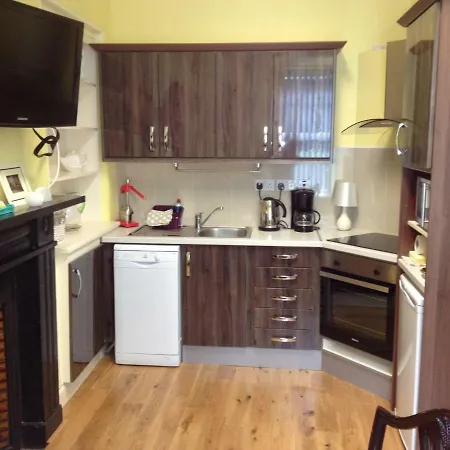 Silver Crescent House & Apts Vacation City Ireland * Galway