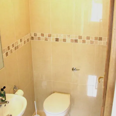 Silver Crescent House & Apts Vacation City Ireland Apartment Galway