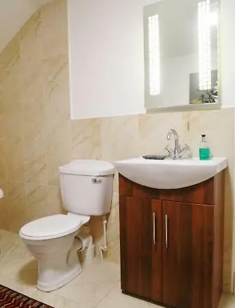 Silver Crescent House & Apts Vacation City Ireland Apartment