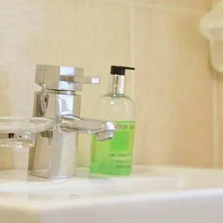 Silver Crescent House & Apts Vacation City Ireland Apartment *