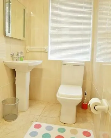 Silver Crescent House & Apts Vacation City Ireland Apartment